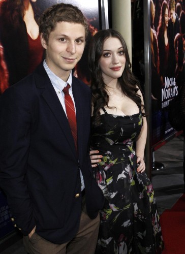 Kat Dennings and some loser.jpg (233 KB)